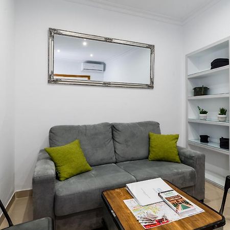 Holi-Rent Salado Apartment Seville Luaran gambar