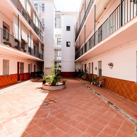 Holi-Rent Salado Apartment Seville Luaran gambar
