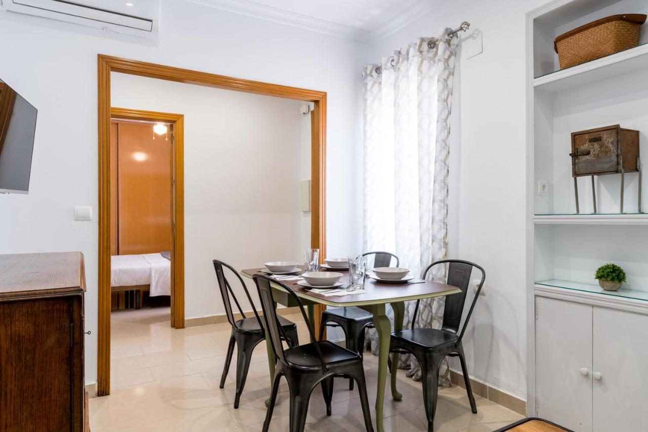 Holi-Rent Salado Apartment Seville Luaran gambar