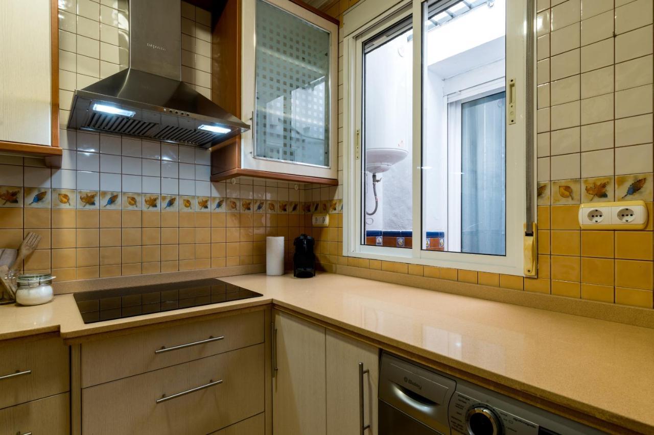 Holi-Rent Salado Apartment Seville Luaran gambar