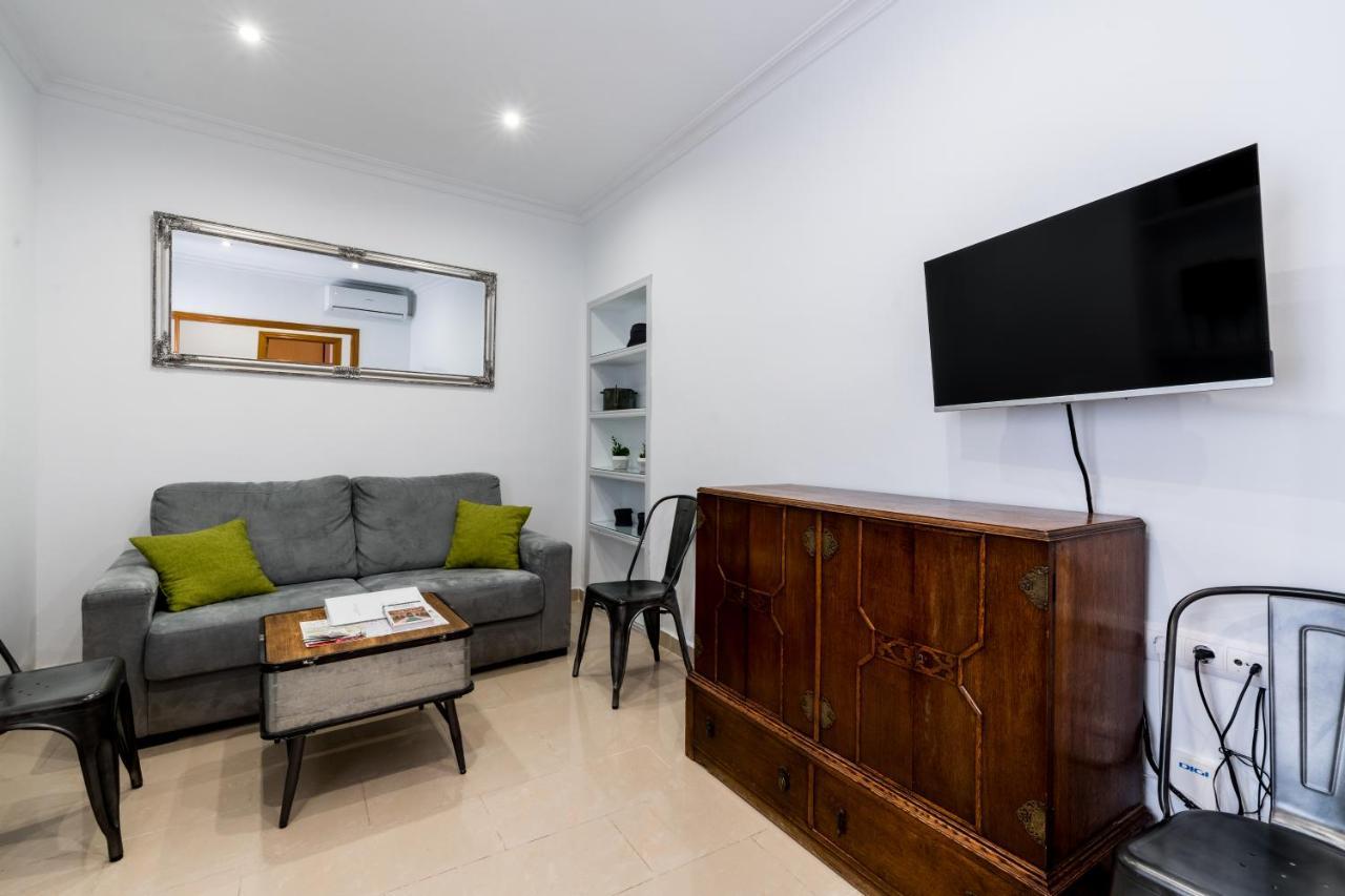 Holi-Rent Salado Apartment Seville Luaran gambar