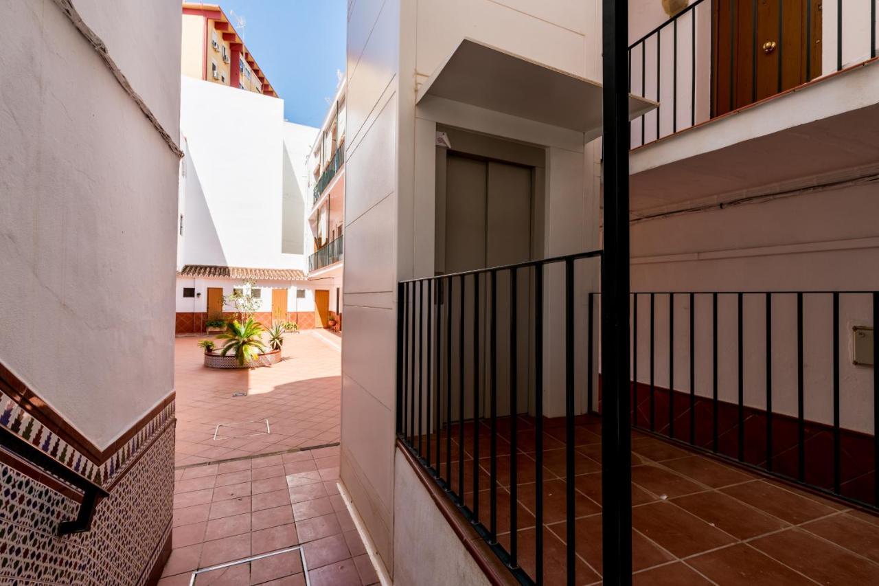 Holi-Rent Salado Apartment Seville Luaran gambar