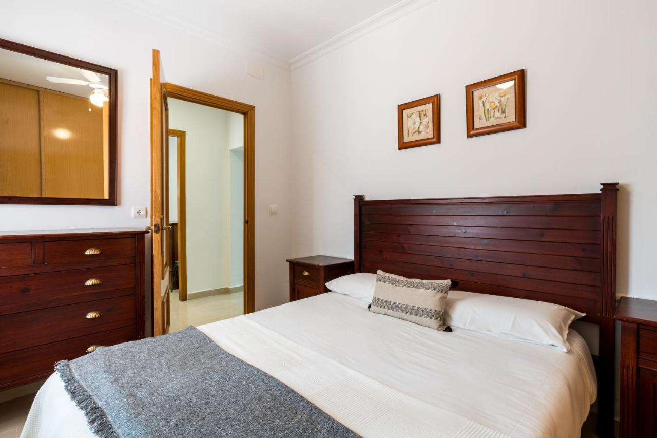 Holi-Rent Salado Apartment Seville Luaran gambar