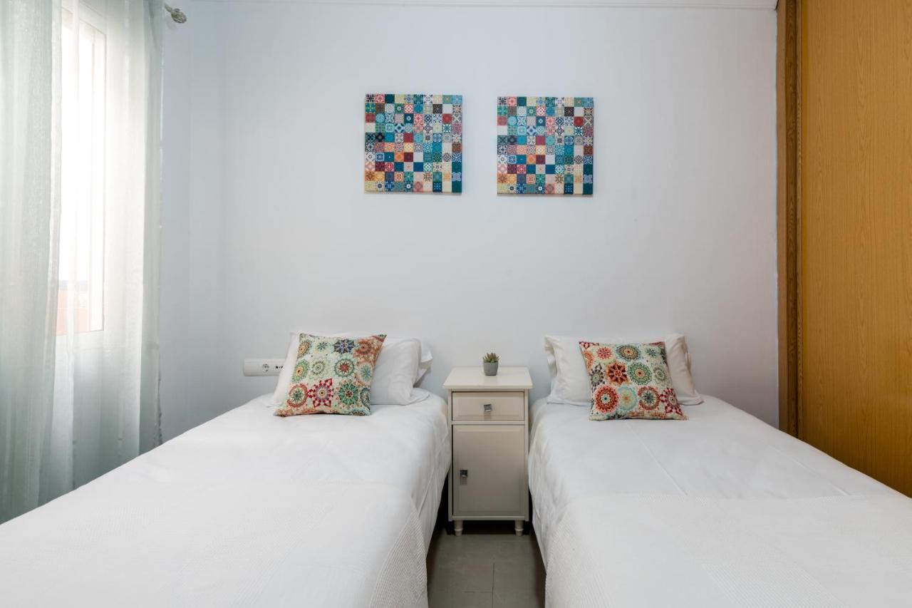 Holi-Rent Salado Apartment Seville Luaran gambar