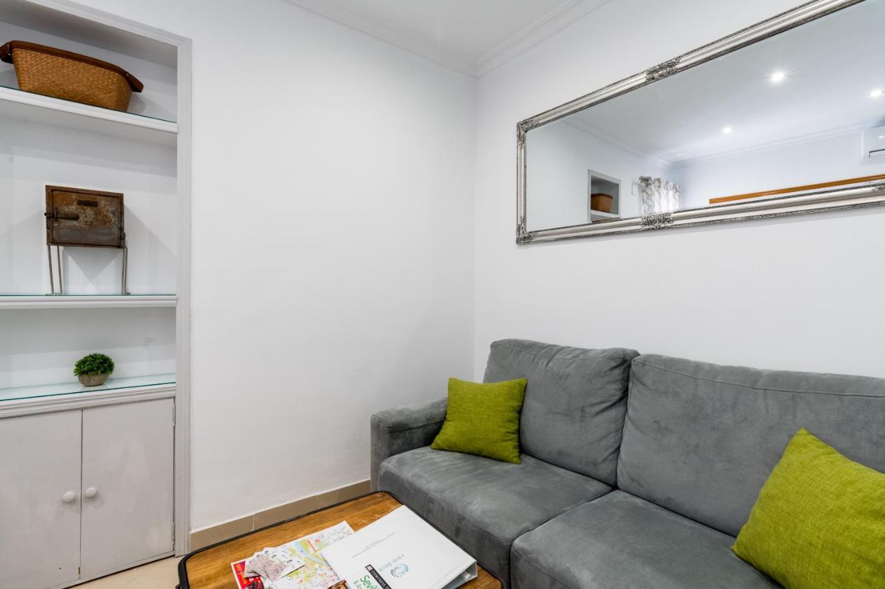 Holi-Rent Salado Apartment Seville Luaran gambar